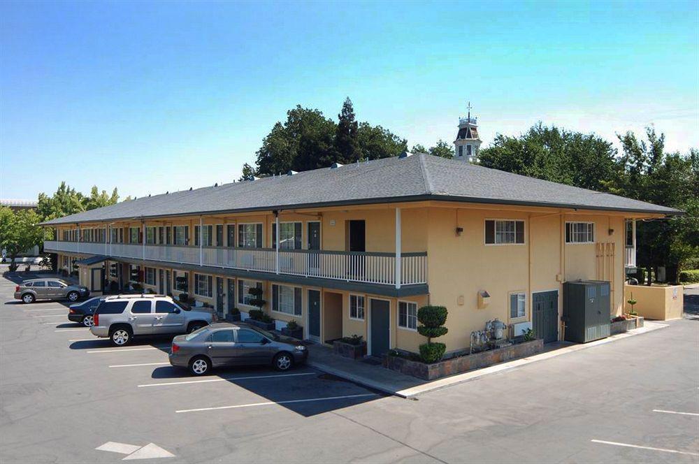 Best Western Town House Lodge Modesto Exterior photo