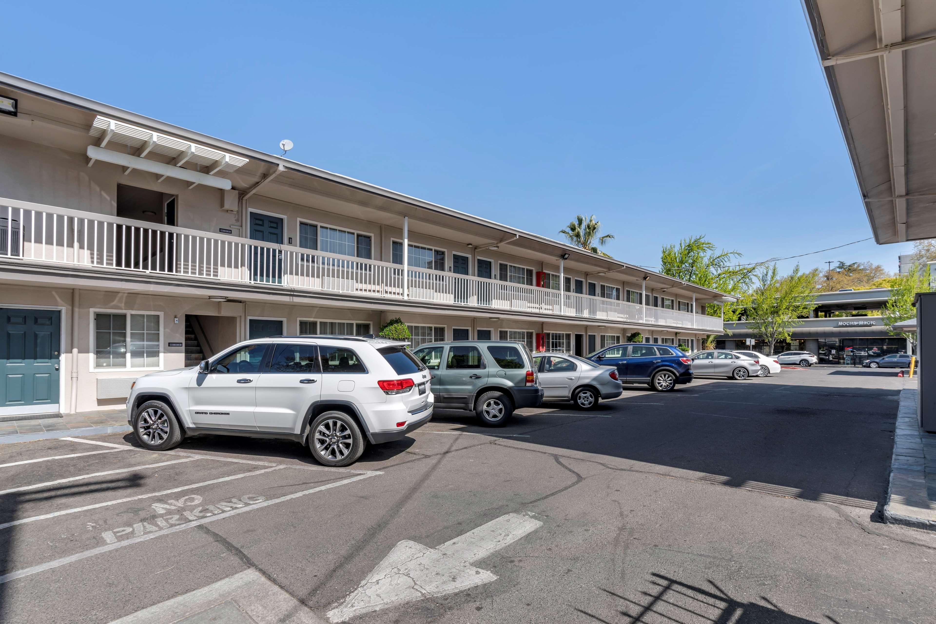 Best Western Town House Lodge Modesto Exterior photo